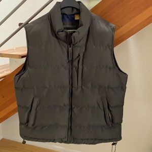 St johns bay puff vest olive green